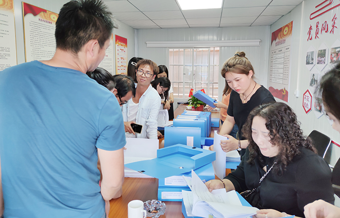 1622456946697833.jpg xiao公司召開(kāi)農民工實(shí)名制管理工作會(huì )2.jpg