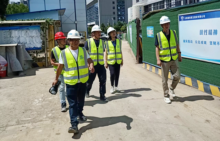 1660267005417394.jpg 小 冷蕊到昌達公司五華醫院開(kāi)展安全生產(chǎn)大檢查.jpg